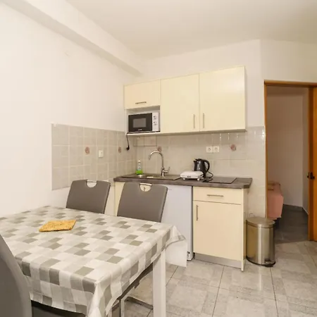 Toni Apartman