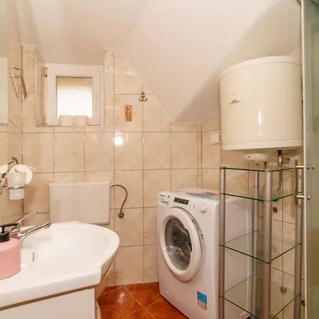 Apartament Toni *