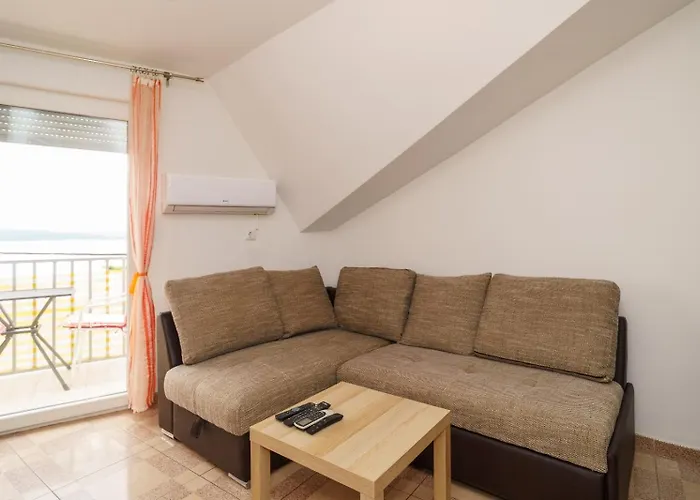 Toni 크리크베니카